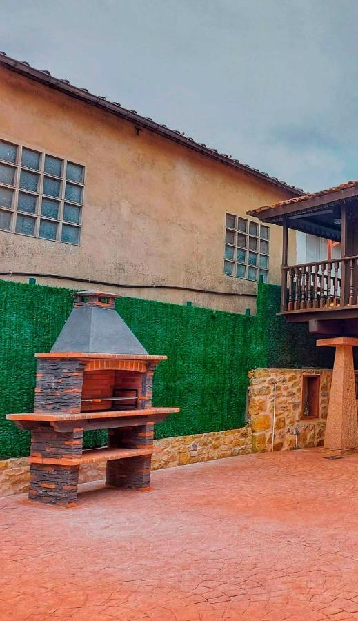 Los Campos Vivienda Vacacional Onís Exterior foto